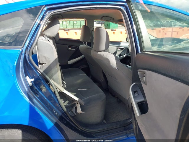 Toyota Prius Two 2015 JTDKN3DU9F2001511 Image 8