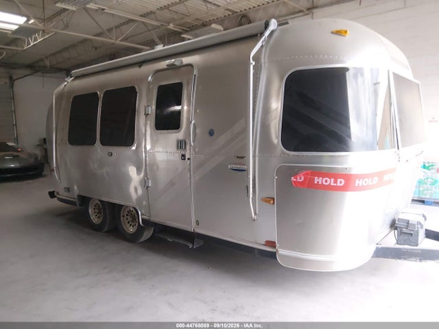 44768089 :رقم المزاد ، 1STBFAF236J519280 vin ، 2006 Airstream International 22 Ccd مزاد بيع