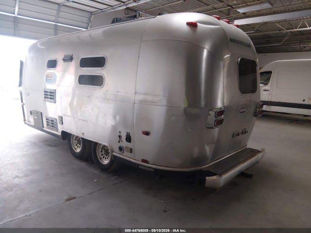 44768089 :رقم المزاد ، 1STBFAF236J519280 vin ، 2006 Airstream International 22 Ccd مزاد بيع
