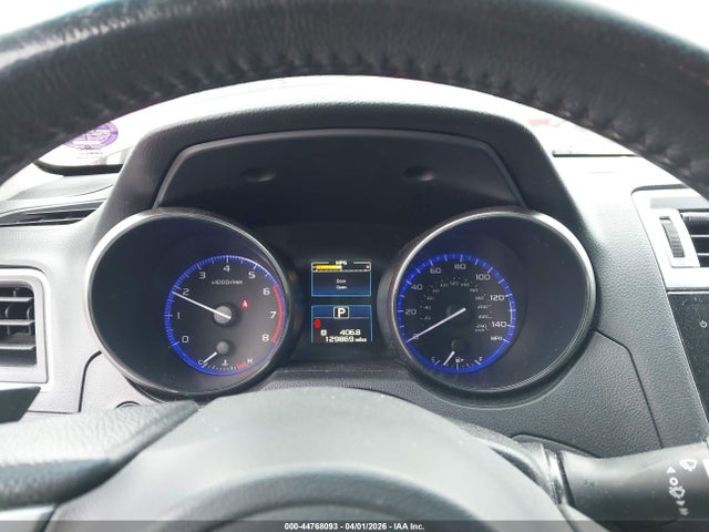 44768093 :رقم المزاد ، 4S4BSACCXH3237387 vin ، 2017 Subaru Outback 2.5i Premium مزاد بيع