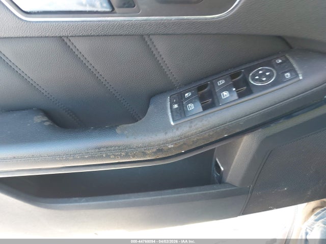 44768094 :رقم المزاد ، WDDHH8HBXBA295014 vin ، 2011 Mercedes-benz E 350 4matic مزاد بيع