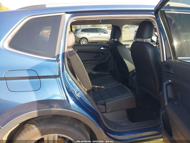 44768106 :رقم المزاد ، 3VV5B7AX3JM128219 vin ، 2018 Volkswagen Tiguan 2.0t Sel Premium مزاد بيع