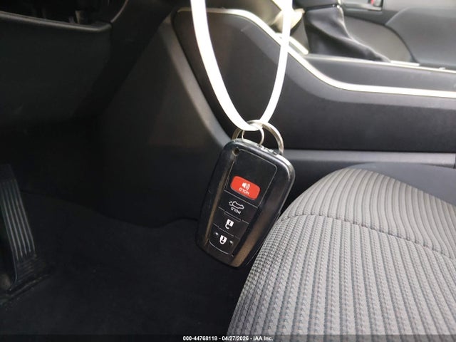 5TDZZRAH9MS058911 Toyota Highlander Le