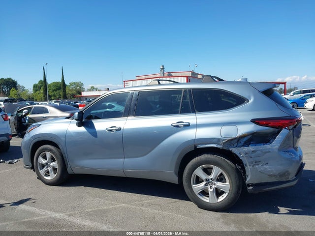 5TDZZRAH9MS058911 Toyota Highlander Le