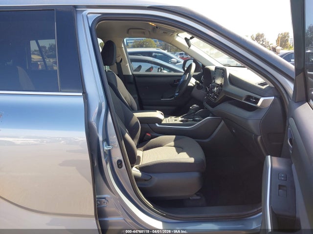 5TDZZRAH9MS058911 Toyota Highlander Le