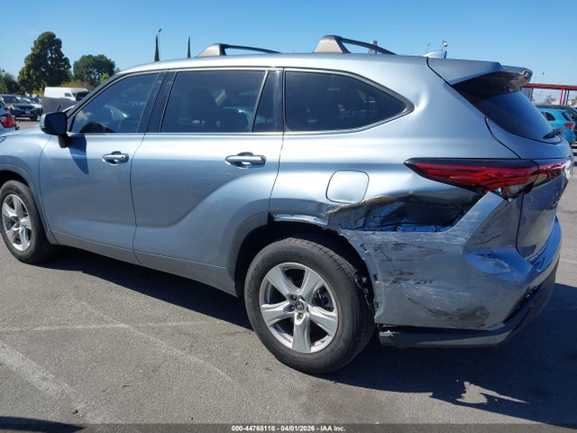 5TDZZRAH9MS058911 Toyota Highlander Le