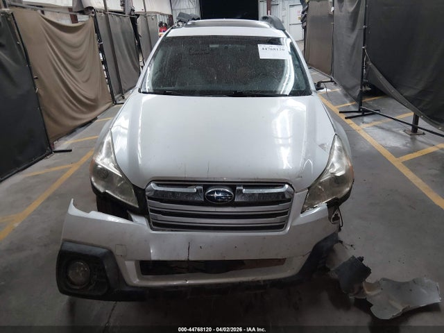 44768120 :رقم المزاد ، 4S4BRBGC4D3238444 vin ، 2013 Subaru Outback 2.5i Premium مزاد بيع