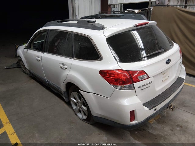 44768120 :رقم المزاد ، 4S4BRBGC4D3238444 vin ، 2013 Subaru Outback 2.5i Premium مزاد بيع