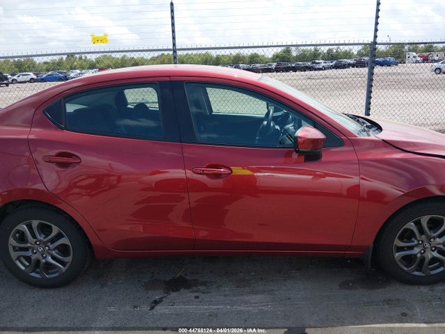 Toyota YARIS LE 2020 3MYDLBYVXLY716873 Image 13
