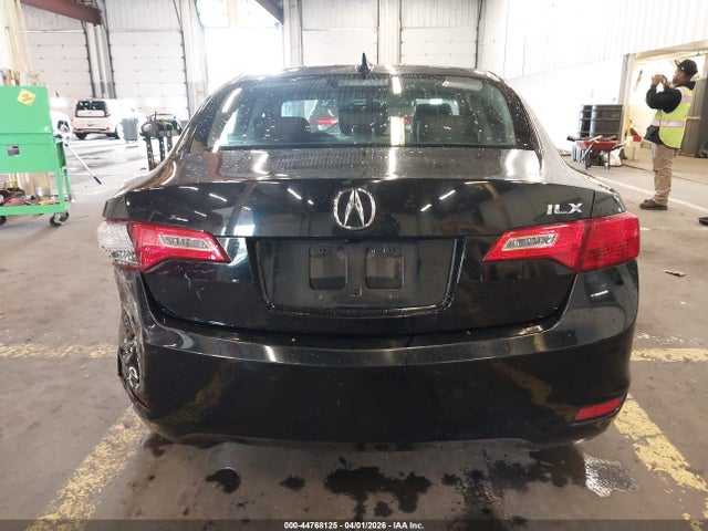44768125 :رقم المزاد ، 19VDE1F79DE012702 vin ، 2013 Acura Ilx 2.0l مزاد بيع