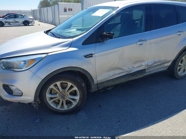 Продаж на аукціоні авто 2017 Ford Escape Se, vin: 1FMCU0G9XHUC62954, номер лоту: 44768128