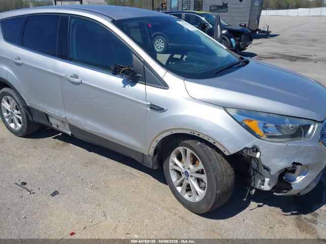 Продаж на аукціоні авто 2017 Ford Escape Se, vin: 1FMCU0G9XHUC62954, номер лоту: 44768128