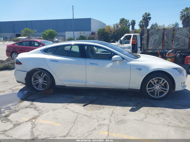 2012 Tesla Model S Signature მანქანა იყიდება აუქციონზე, vin: 5YJSA1DN1CFS00151, აუქციონის ნომერი: 44768130