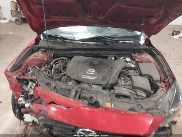 44768135 :رقم المزاد ، 3MZBN1V35JM209409 vin ، 2018 Mazda Mazda3 Touring مزاد بيع