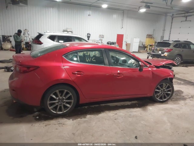 44768135 :رقم المزاد ، 3MZBN1V35JM209409 vin ، 2018 Mazda Mazda3 Touring مزاد بيع