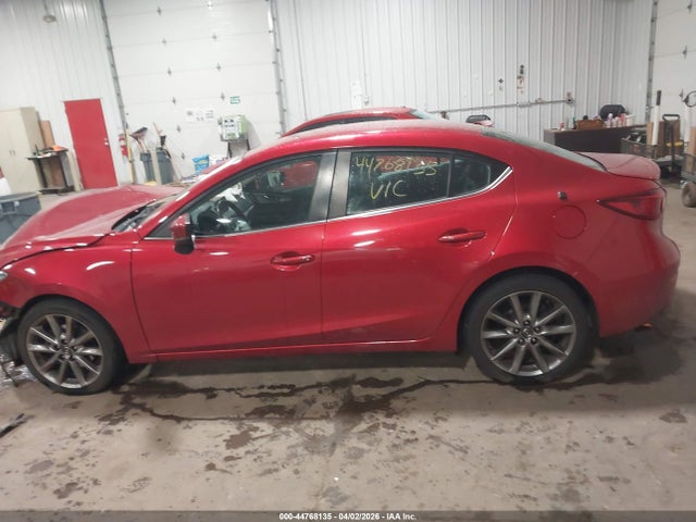 44768135 :رقم المزاد ، 3MZBN1V35JM209409 vin ، 2018 Mazda Mazda3 Touring مزاد بيع