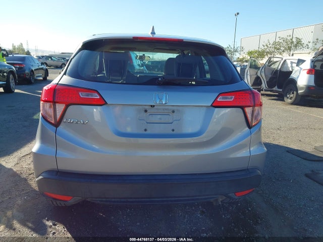 3CZRU5H32JM710856 Honda HR-V LX