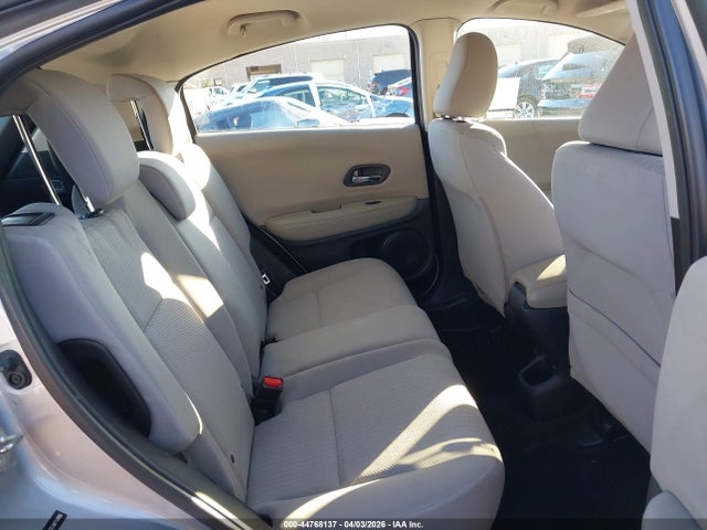 3CZRU5H32JM710856 Honda HR-V LX