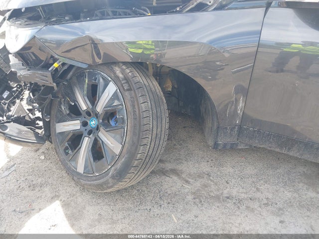 WB523CF08RCR01827 BMW Ix Xdrive50