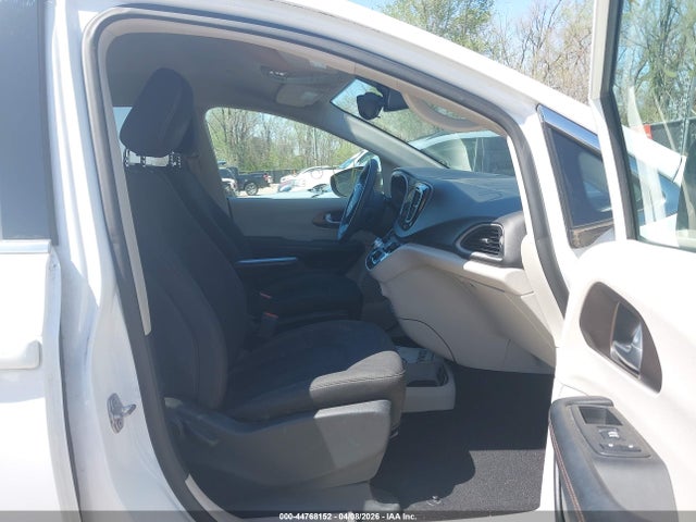 Продажа на аукционе авто 2017 Chrysler Pacifica Touring, vin: 2C4RC1DG2HR835627, номер лота: 44768152