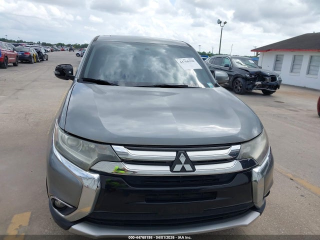 Продаж на аукціоні авто 2017 Mitsubishi Outlander Se, vin: JA4AD3A38HZ066669, номер лоту: 44768198
