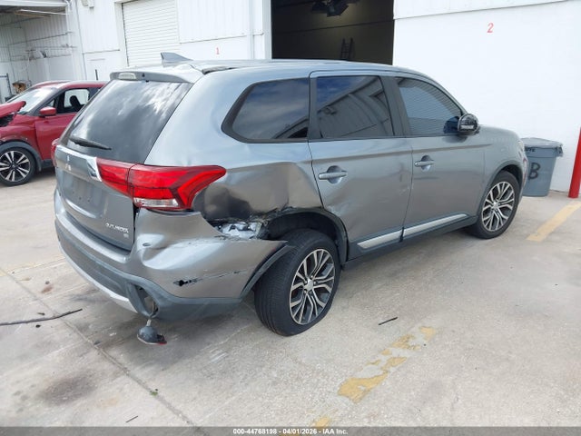 2017 MITSUBISHI OUTLANDER JA4AD3A38HZ066669 Photo 3