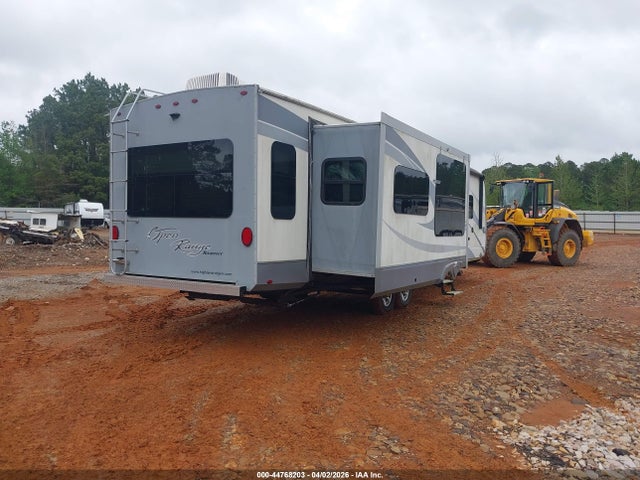 58TBH0BT1J3SD3059 Open Range Roamer 323rls