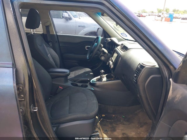 44768222 :رقم المزاد ، KNDJP3A57F7750278 vin ، 2015 Kia Soul + مزاد بيع