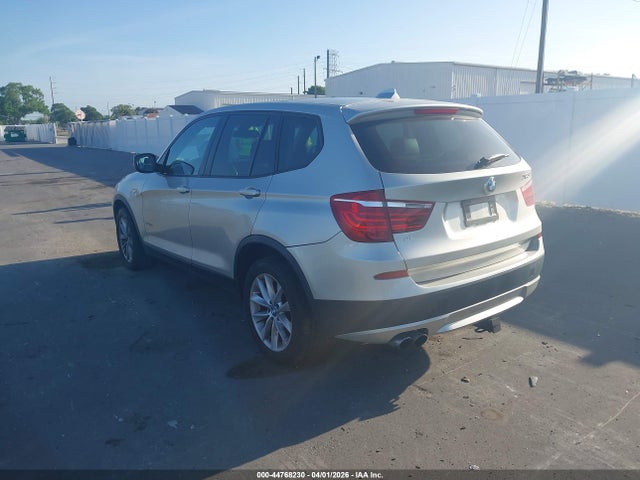 2014 BMW X3 5UXWX9C59E0D18807 Photo 2