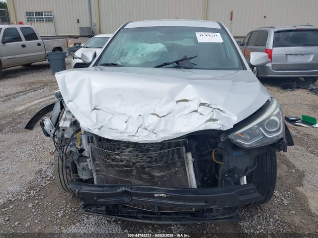 5XYZTDLB7JG560824 Hyundai Santa Fe Sport 2.4l