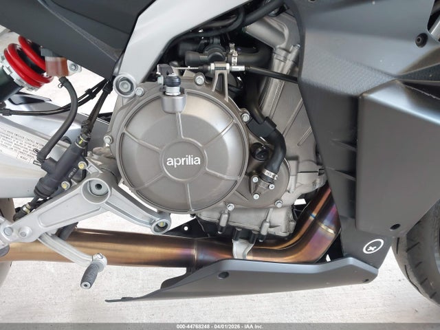 ZD4KSUG04RS003425 Aprilia Rs 660