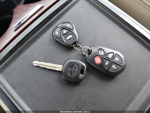 2013 Toyota Sienna Xle V6 8 Passenger მანქანა იყიდება აუქციონზე, vin: 5TDYK3DC6DS390849, აუქციონის ნომერი: 44768249