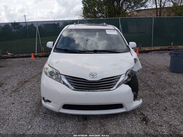 2013 Toyota Sienna Xle V6 8 Passenger მანქანა იყიდება აუქციონზე, vin: 5TDYK3DC6DS390849, აუქციონის ნომერი: 44768249