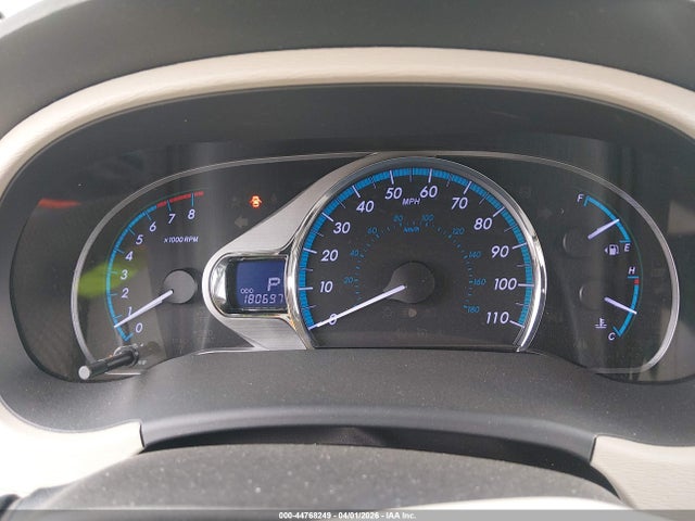 2013 Toyota Sienna Xle V6 8 Passenger მანქანა იყიდება აუქციონზე, vin: 5TDYK3DC6DS390849, აუქციონის ნომერი: 44768249