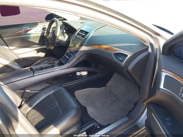 3LN6L2JK2ER825005 Lincoln MKZ