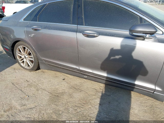 3LN6L2JK2ER825005 Lincoln MKZ