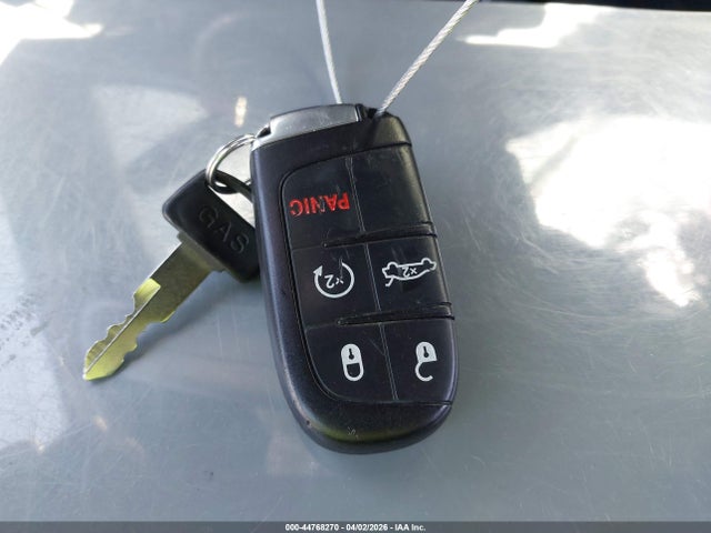 Продаж на аукціоні авто 2015 Dodge Challenger Srt 392, vin: 2C3CDZDJ1FH711854, номер лоту: 44768270