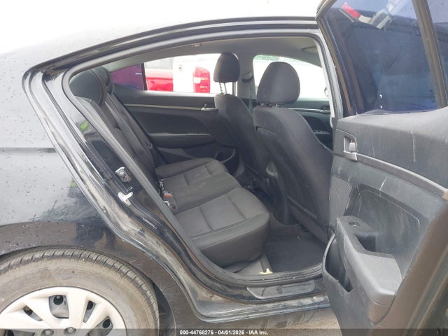 Hyundai ELANTRA SE 2018 5NPD74LF0JH284562 Image 8