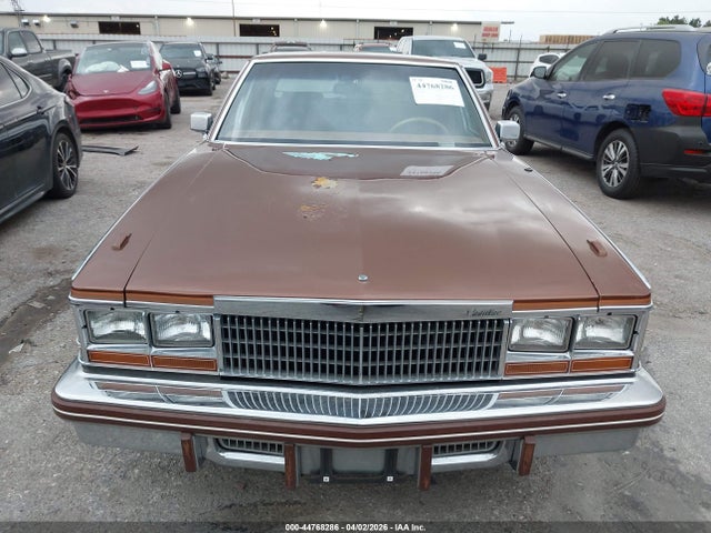 44768286 :رقم المزاد ، 6S69B80485215 vin ، 1978 Cadillac Seville مزاد بيع