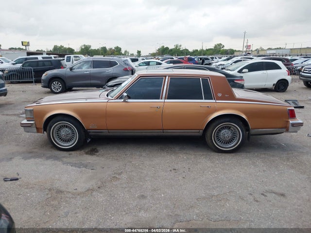 44768286 :رقم المزاد ، 6S69B80485215 vin ، 1978 Cadillac Seville مزاد بيع
