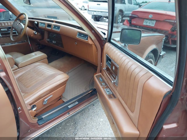 44768286 :رقم المزاد ، 6S69B80485215 vin ، 1978 Cadillac Seville مزاد بيع