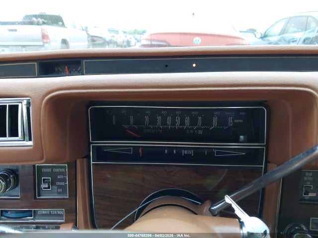 44768286 :رقم المزاد ، 6S69B80485215 vin ، 1978 Cadillac Seville مزاد بيع