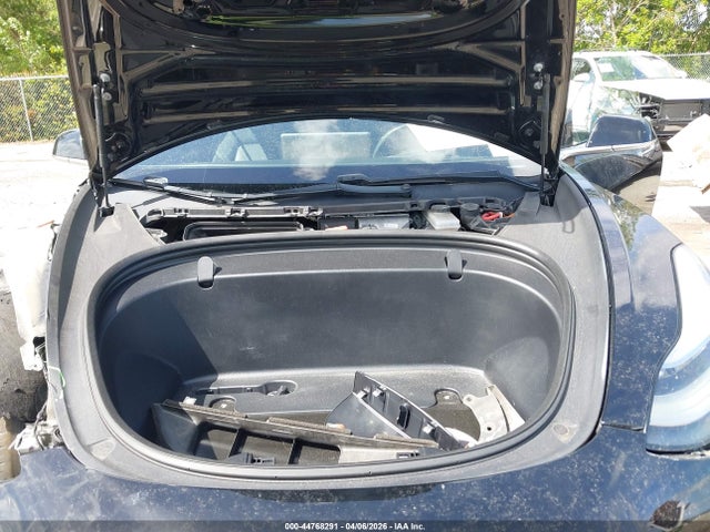 2018 Tesla Model 3 Long Range/mid Range მანქანა იყიდება აუქციონზე, vin: 5YJ3E1EA8JF036091, აუქციონის ნომერი: 44768291
