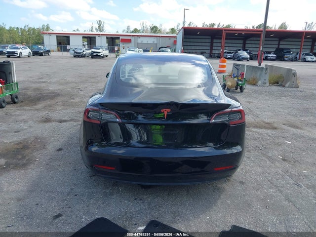 2018 Tesla Model 3 Long Range/mid Range მანქანა იყიდება აუქციონზე, vin: 5YJ3E1EA8JF036091, აუქციონის ნომერი: 44768291