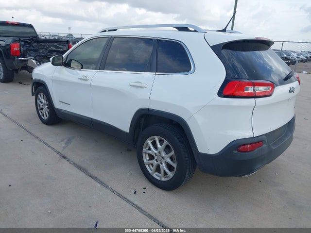 Продаж на аукціоні авто 2015 Jeep Cherokee Latitude, vin: 1C4PJLCS3FW781175, номер лоту: 44768300