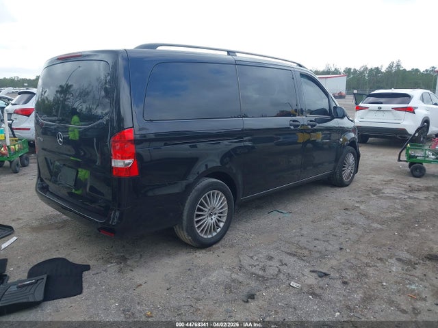 2023 MERCEDES-BENZ METRIS W1WV0FEY5P4354594 Photo 3