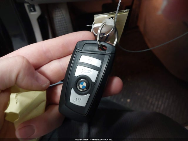 2011 Bmw 528i მანქანა იყიდება აუქციონზე, vin: WBAFR1C5XBDJ97961, აუქციონის ნომერი: 44768361