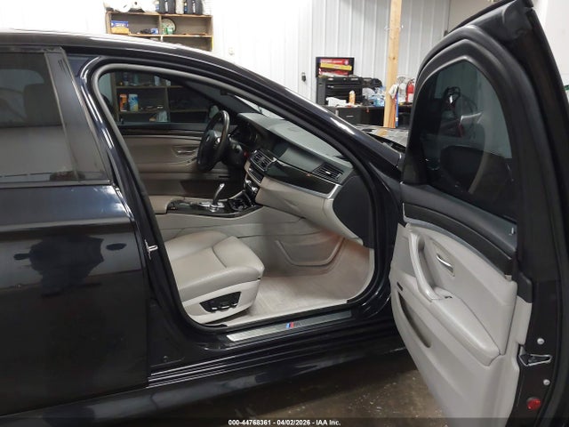 2011 Bmw 528i მანქანა იყიდება აუქციონზე, vin: WBAFR1C5XBDJ97961, აუქციონის ნომერი: 44768361