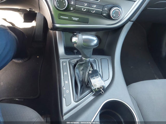 5XXGM4A79FG477815 KIA Optima Lx