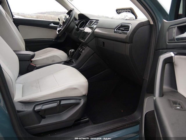 Продаж на аукціоні авто 2020 Volkswagen Tiguan 2.0t Se/2.0t Se R-line Black/2.0t Sel, vin: 3VV3B7AX5LM015561, номер лоту: 44768379